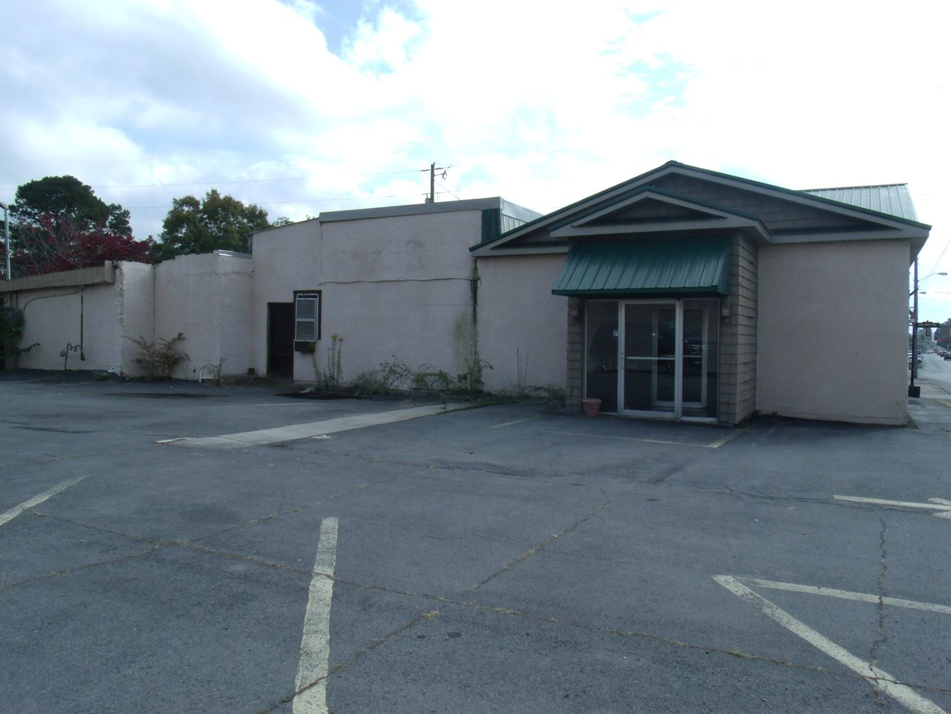 222 N Main St, Arab, AL 35016